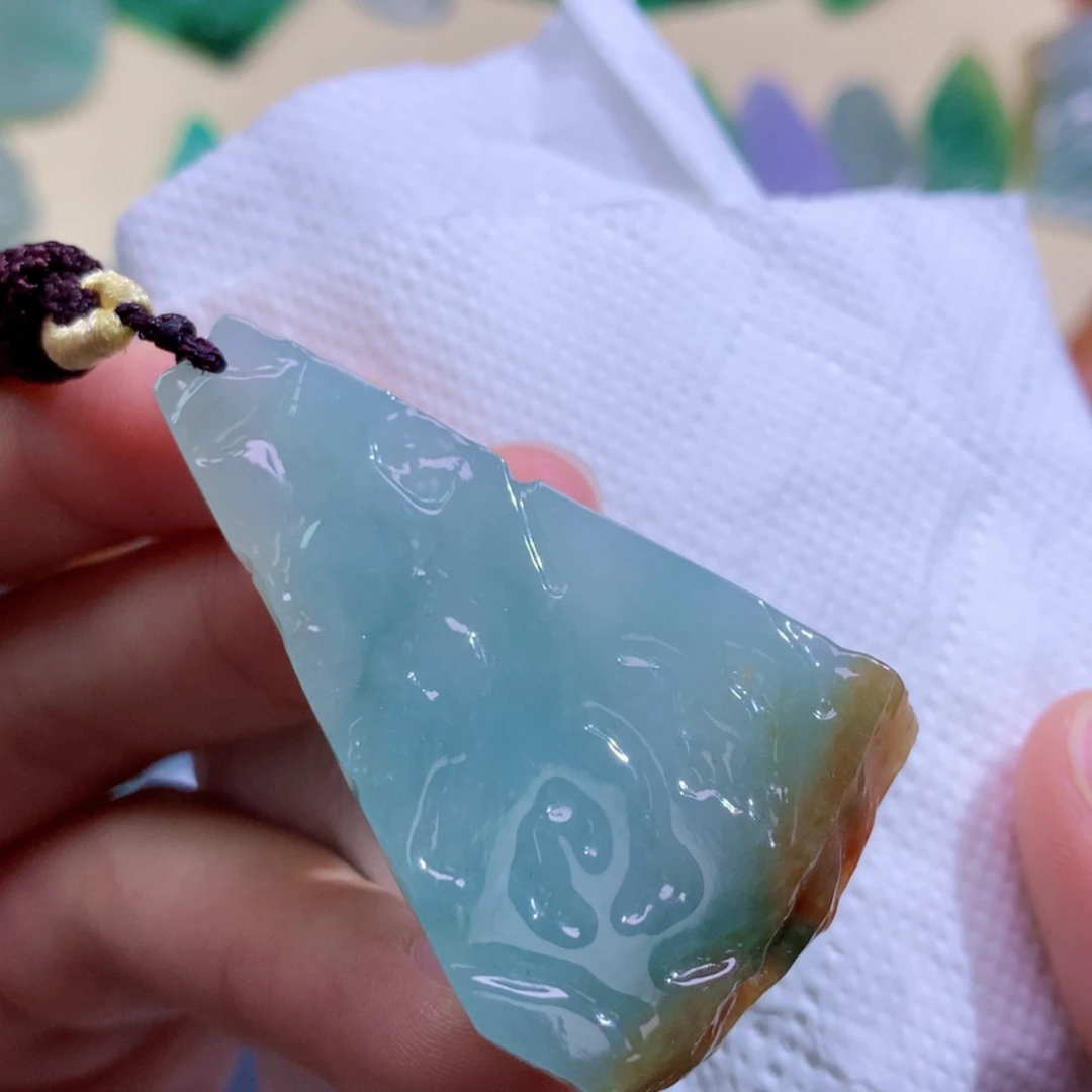 【闪购商品】翡翠未镶嵌颈饰