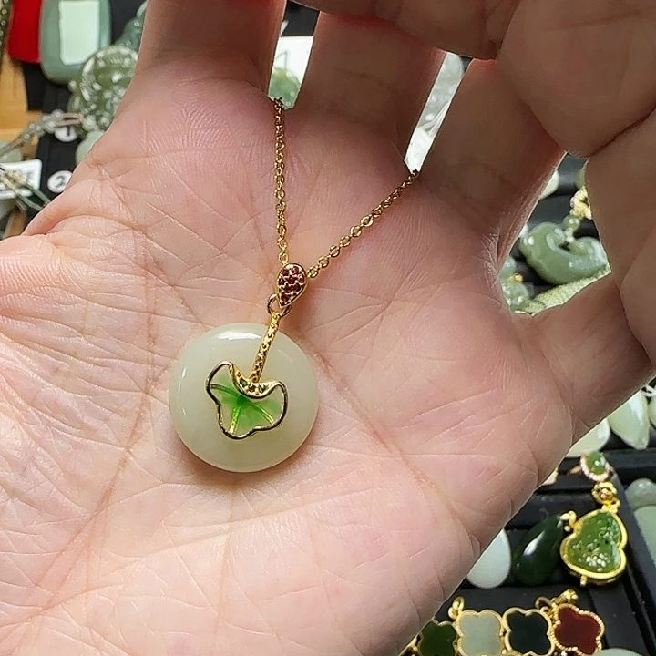 吊坠(赠链)银S925镶嵌和田玉