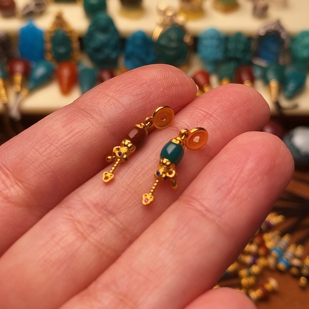 H***T绿松石18K金镶嵌配饰