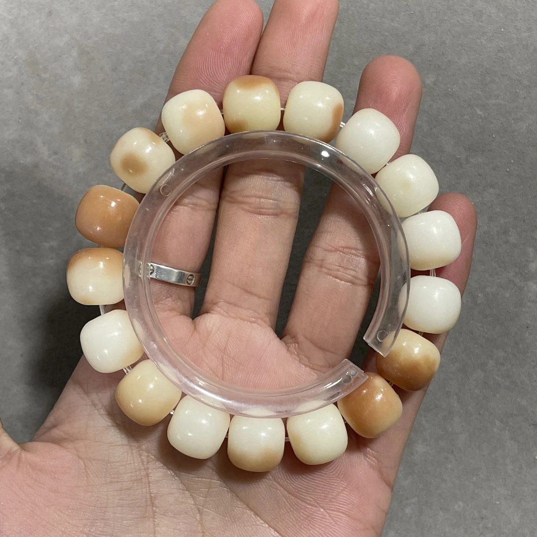 P783浅粉菩提老型卡1.2单圈手串