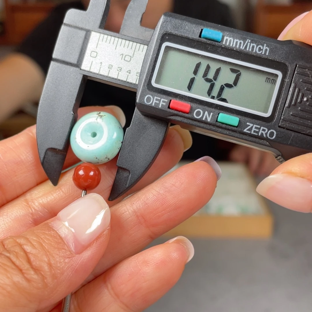 南红玛瑙未镶嵌颈饰