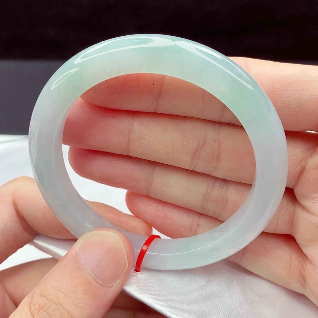 翡翠未镶嵌手镯58圈