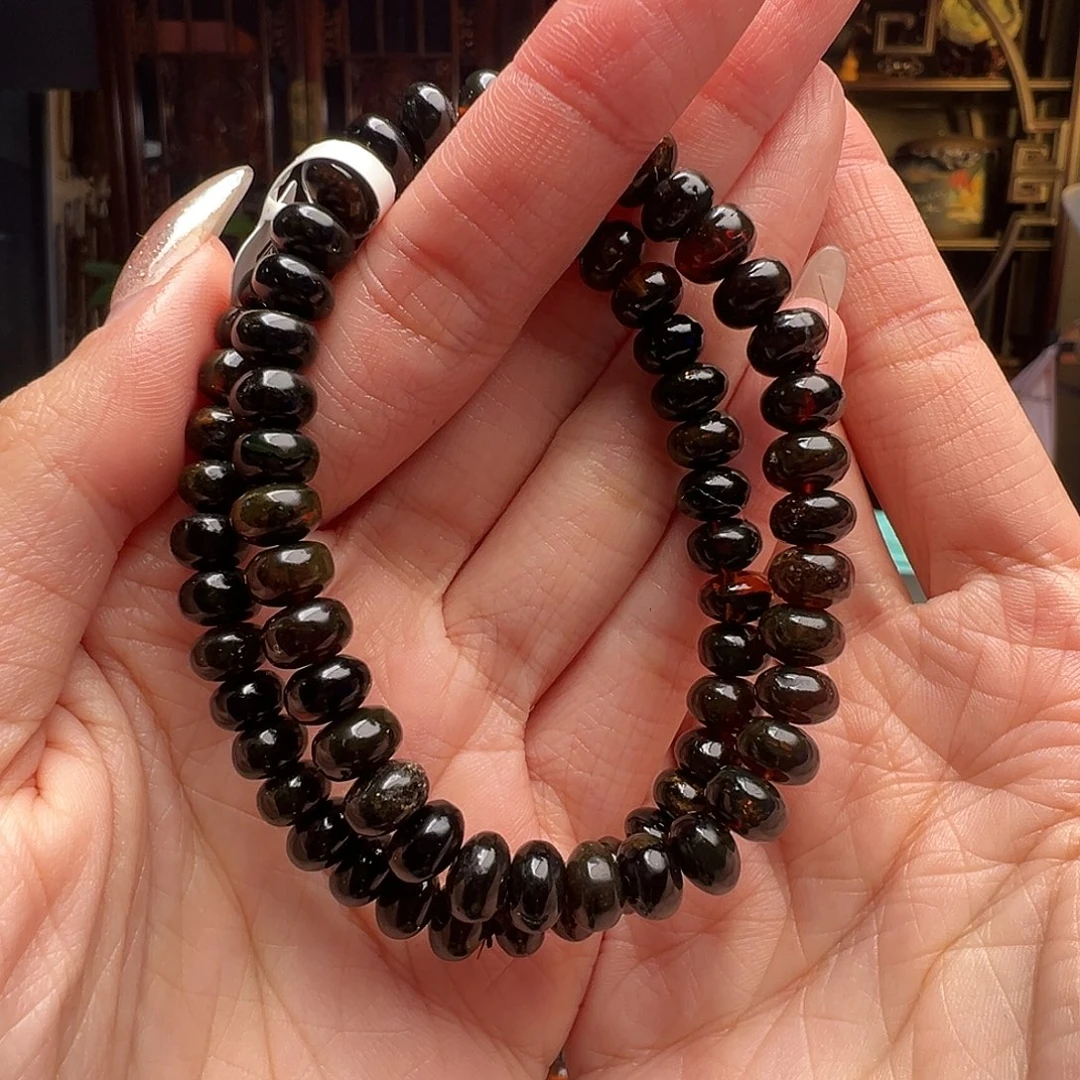 琥珀未镶嵌裸石抚顺琥珀10484七多样性发其一