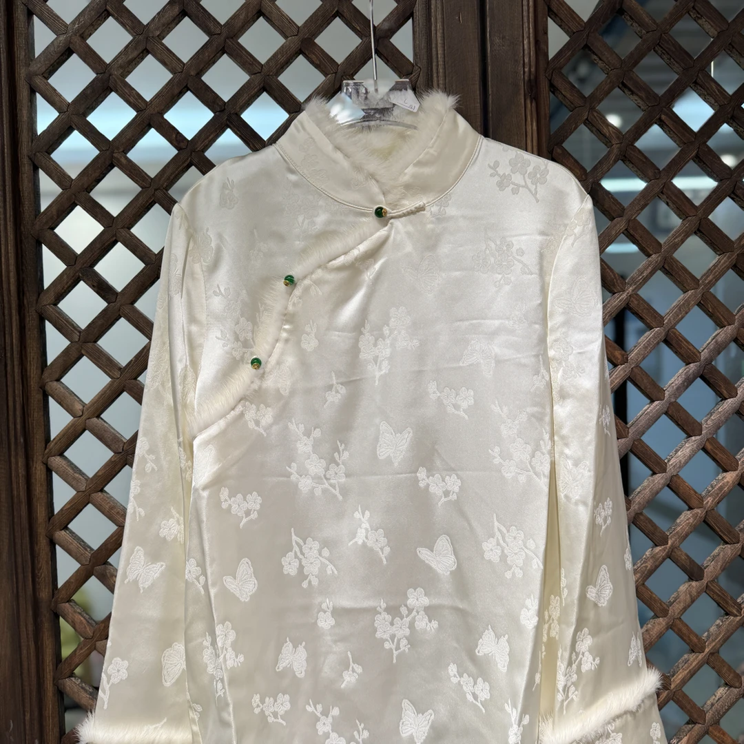 小花家桑蚕丝冠乐皱立领毛毛衬衣