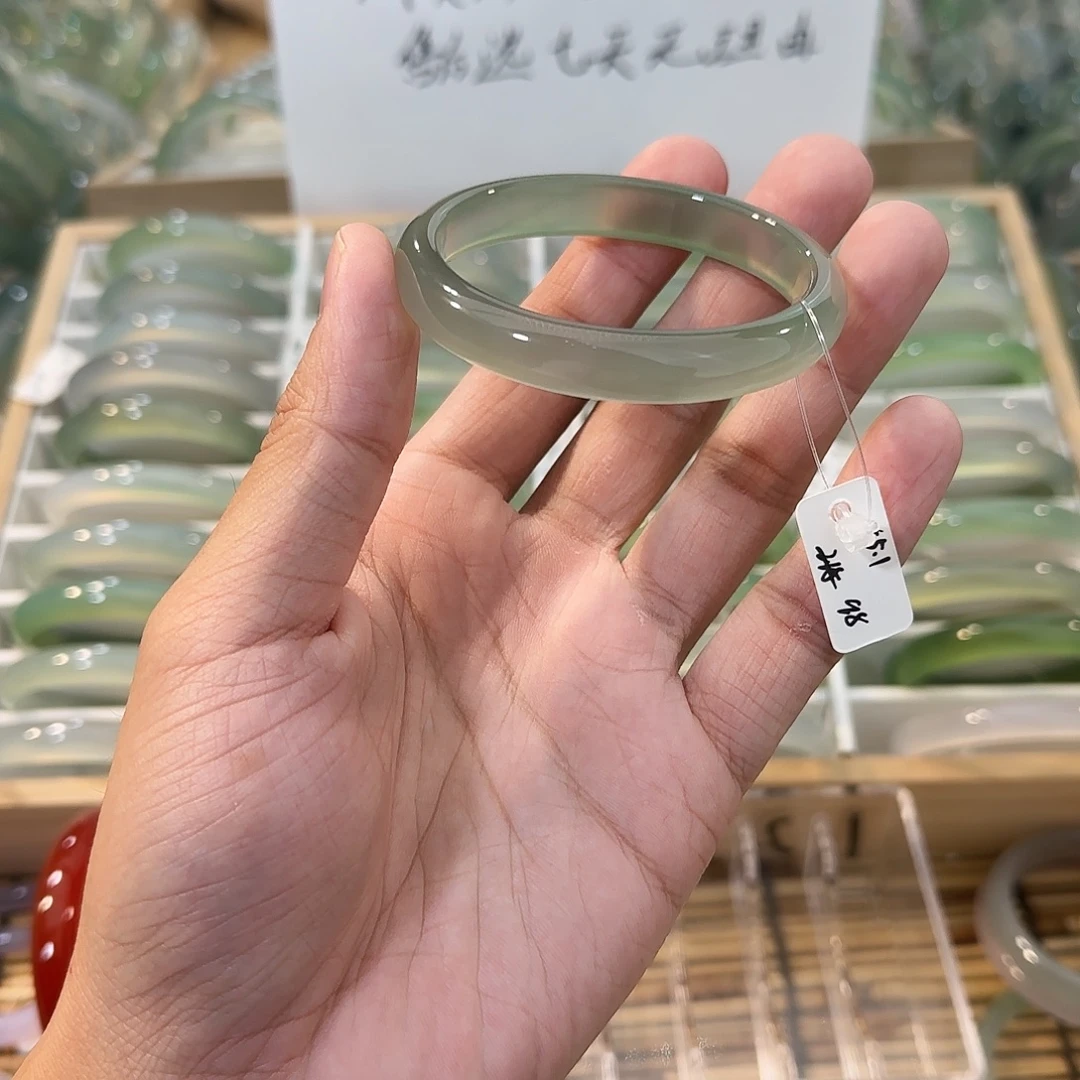 玛瑙/玉髓未镶嵌手镯圈口55.1