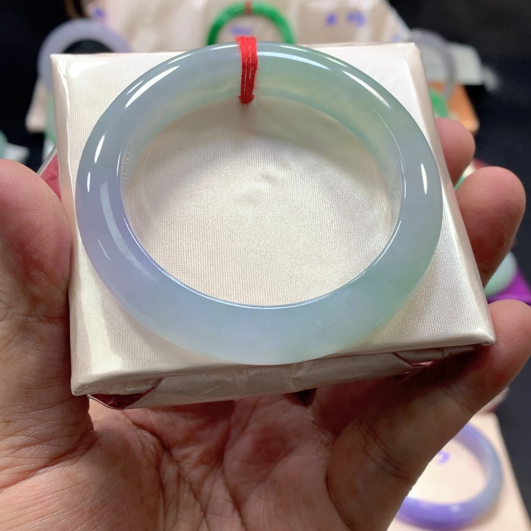 翡翠未镶嵌手镯翡翠