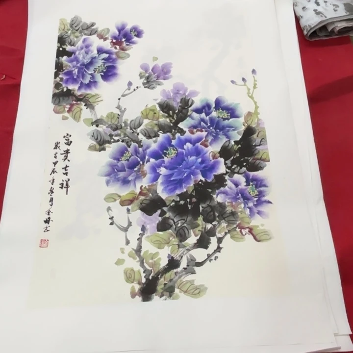 国画花鸟等图案为一体而