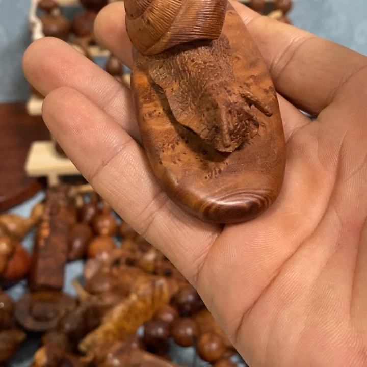 木用****4麻梨疙瘩手工雕刻蜗牛