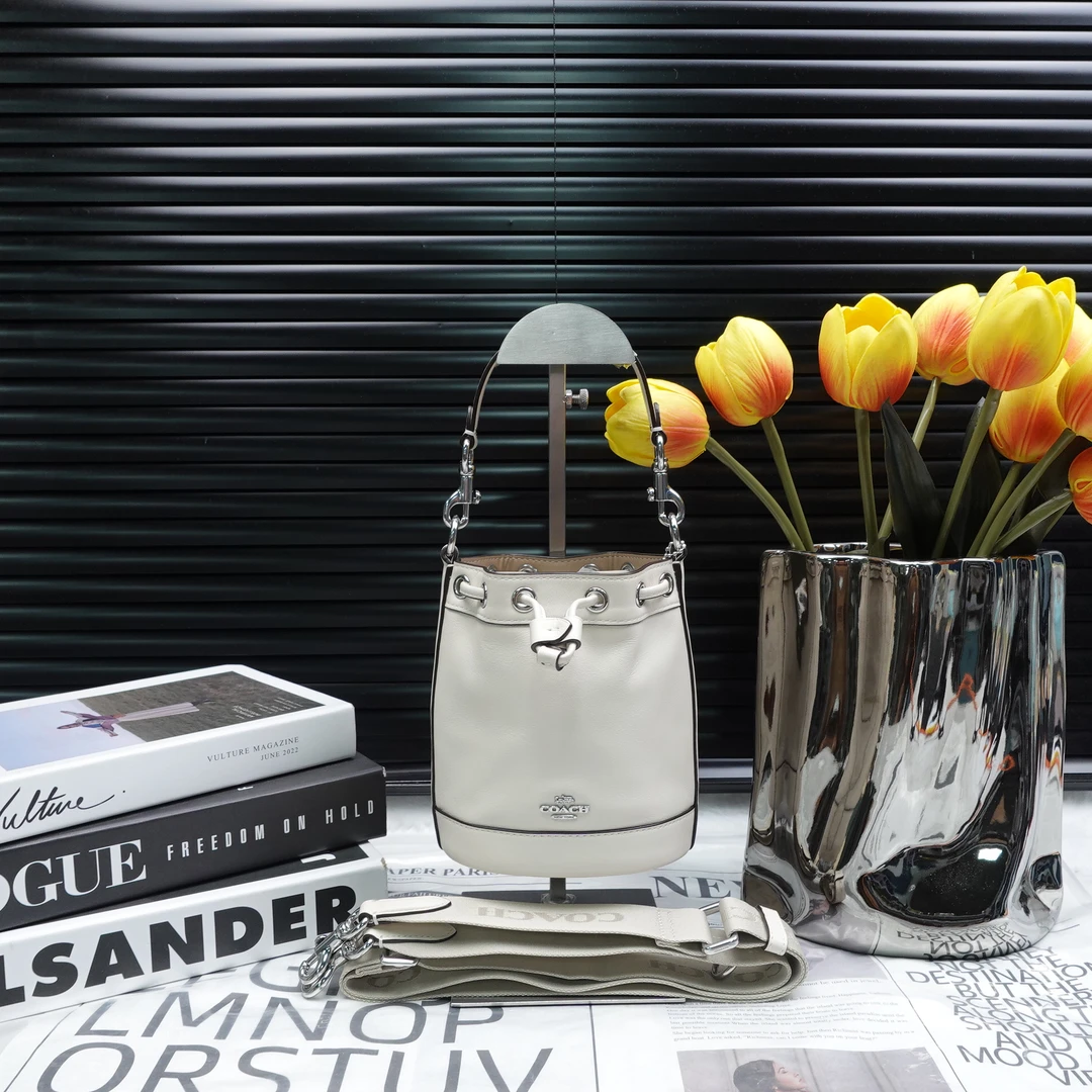 95新 COACH/蔻驰 单肩包/T10212650