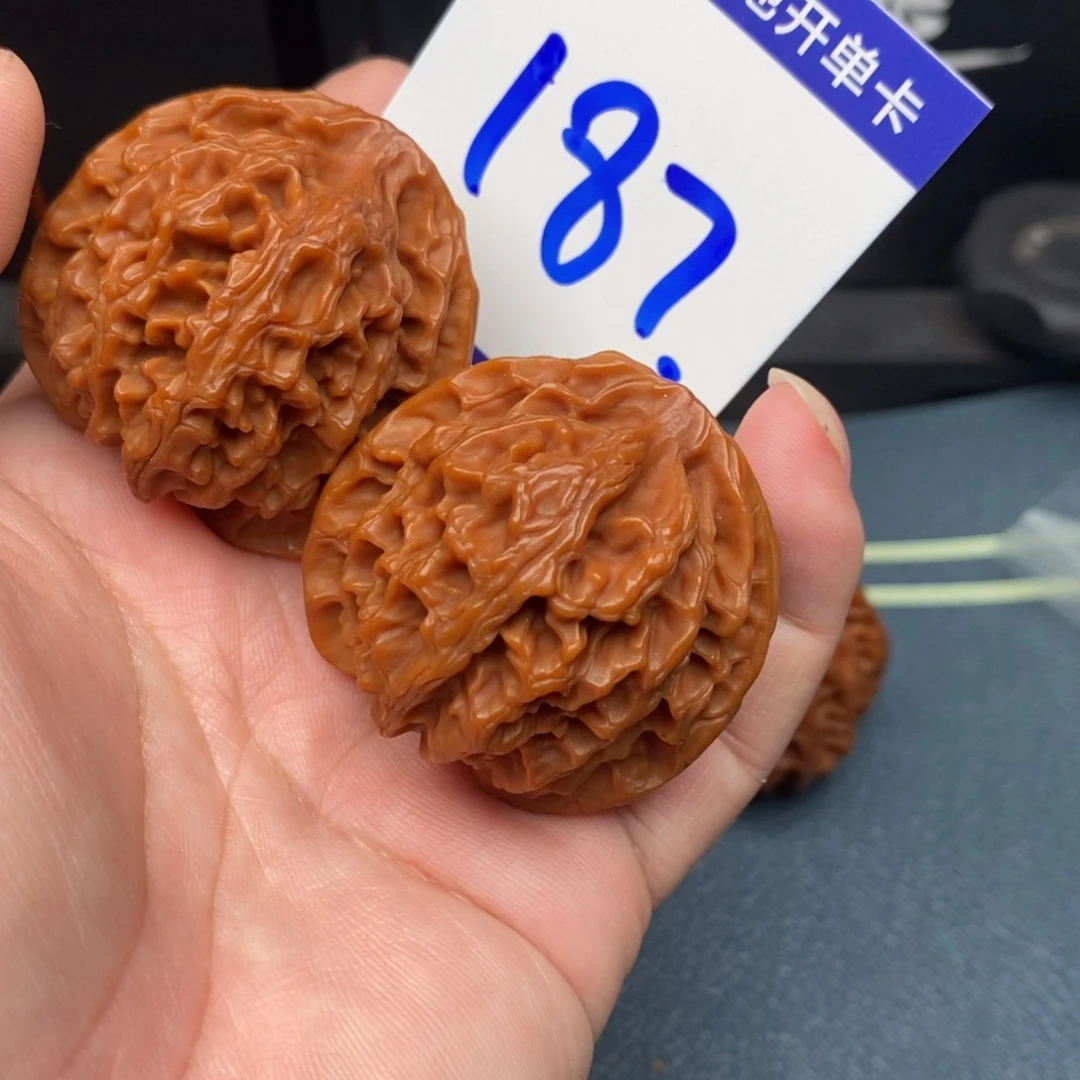 把件文玩核桃苹果园狮子头42