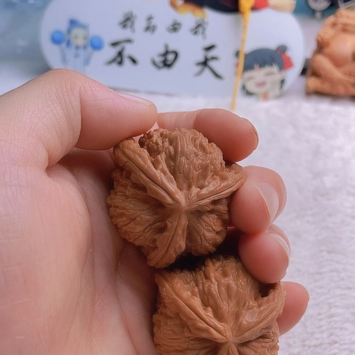 吊坠文玩核桃强**手三棱