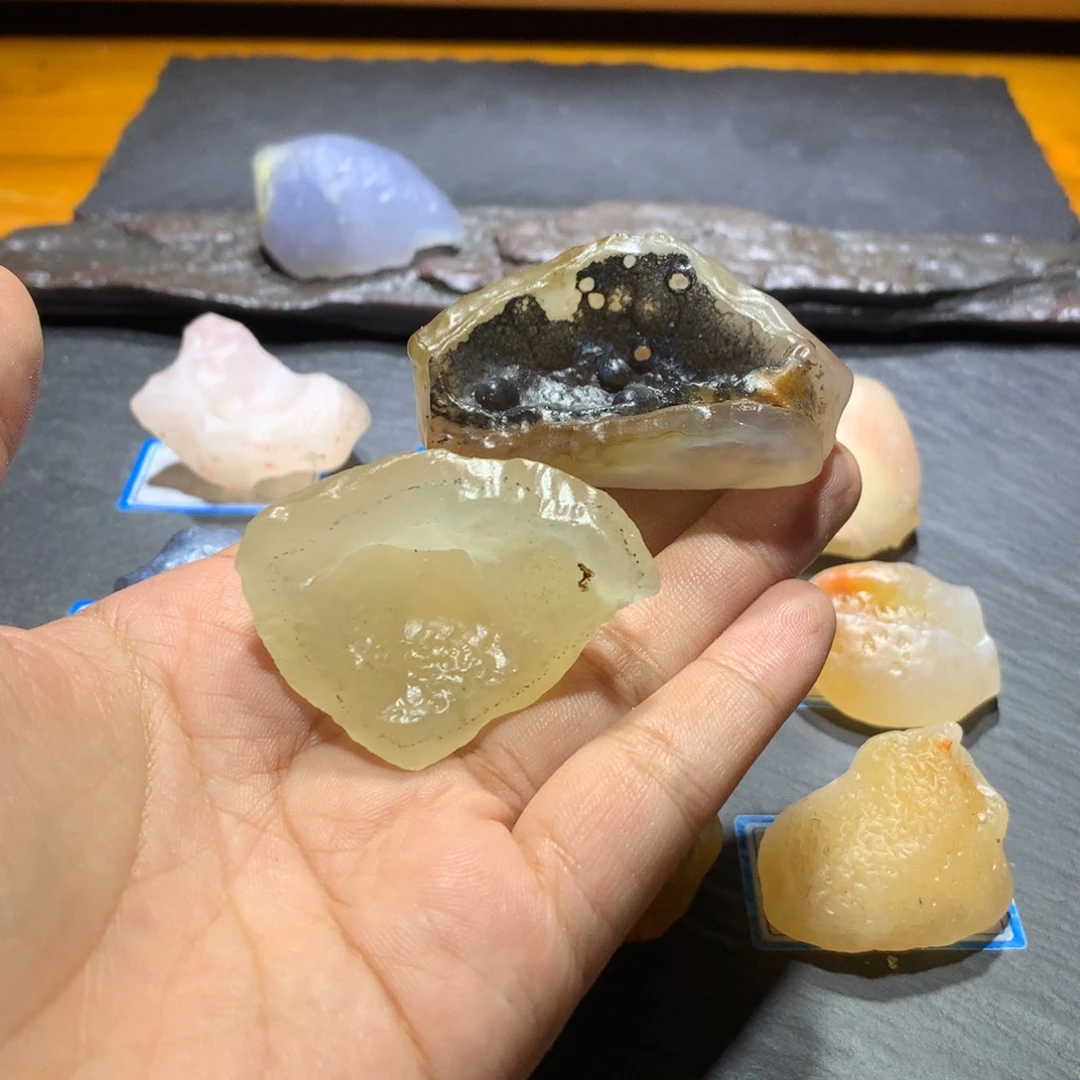 未镶嵌玛瑙/玉髓珠宝奇石