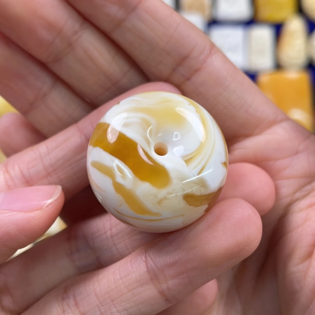 蜜蜡裸石未镶嵌琥珀蜜蜡扣子