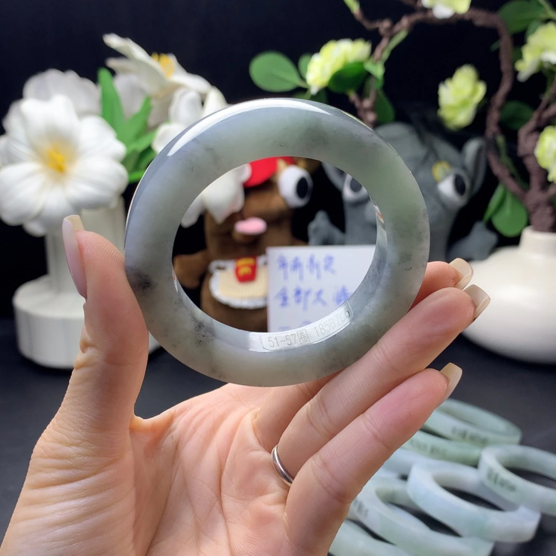 小***进定制翡翠未镶嵌翡翠定制56