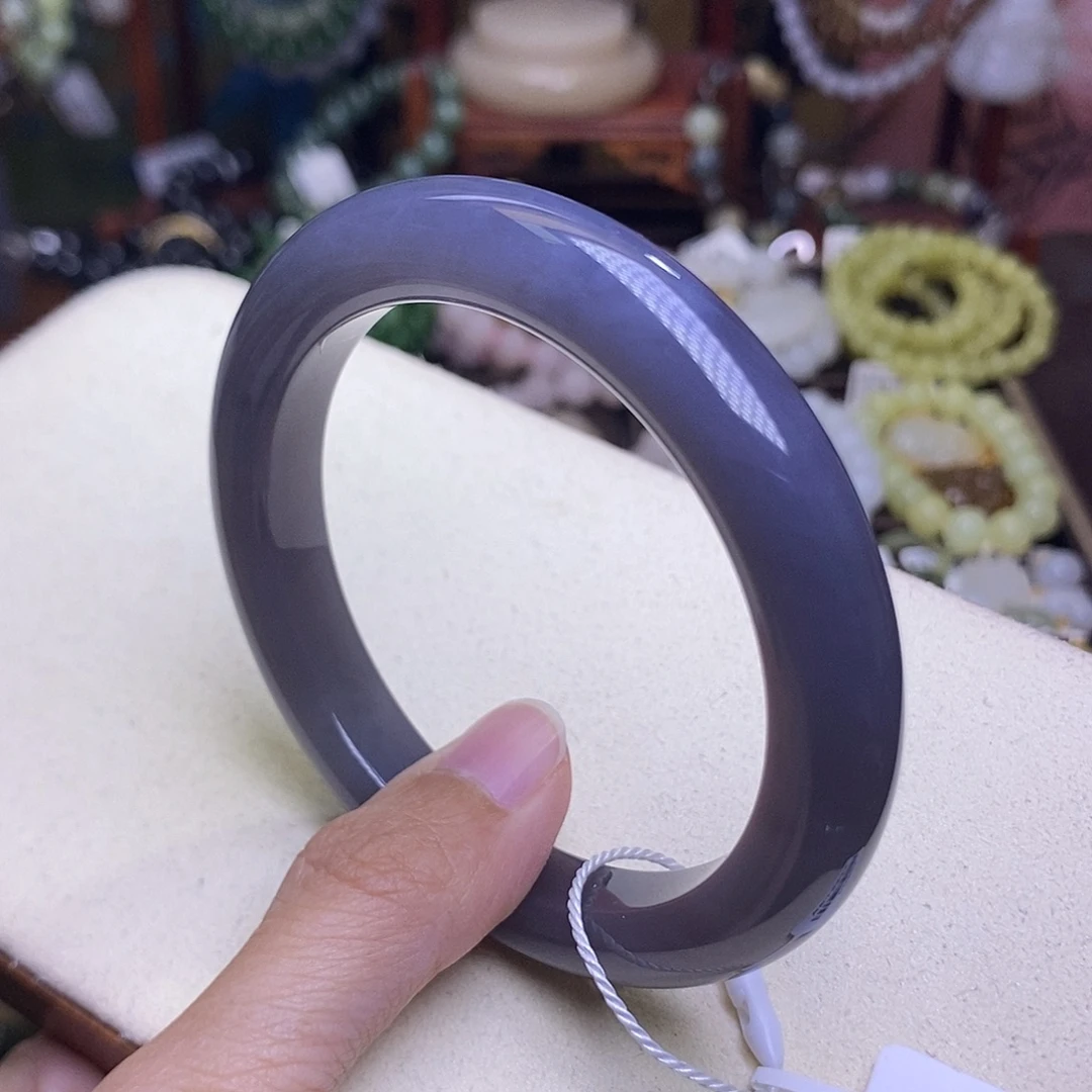 和田玉未镶嵌颈饰59毕业级老矿料浓烟紫手镯