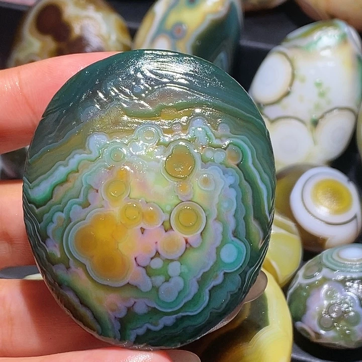 玛瑙/玉髓未镶嵌珠宝奇石41