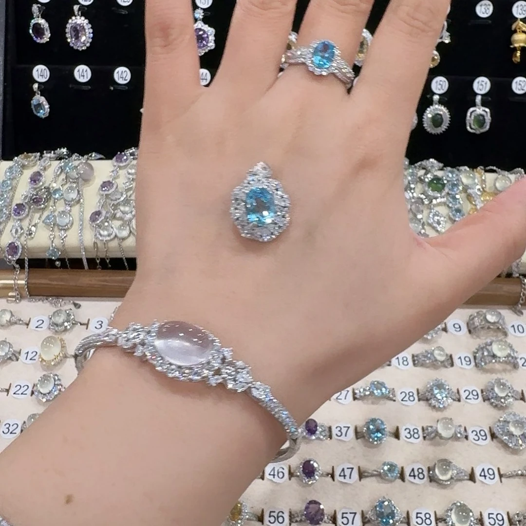 臭***儿银S925镶嵌手链托帕石