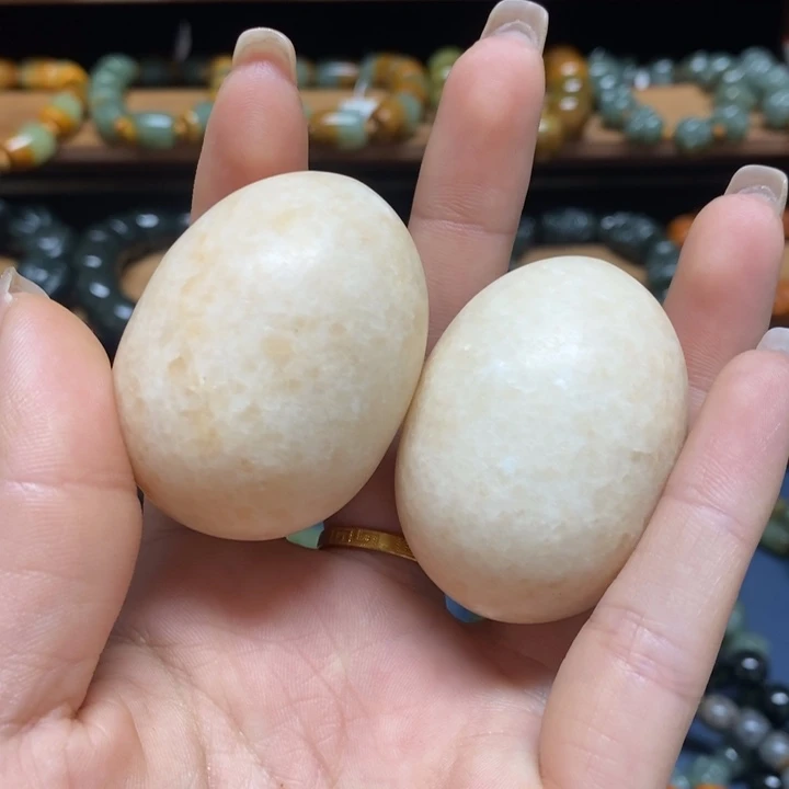 蛇纹石玉未镶嵌珠宝奇石