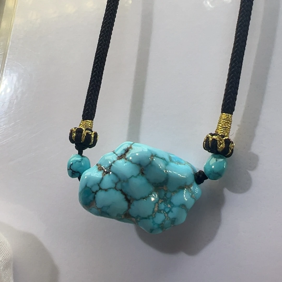 绿松石未镶嵌挂件