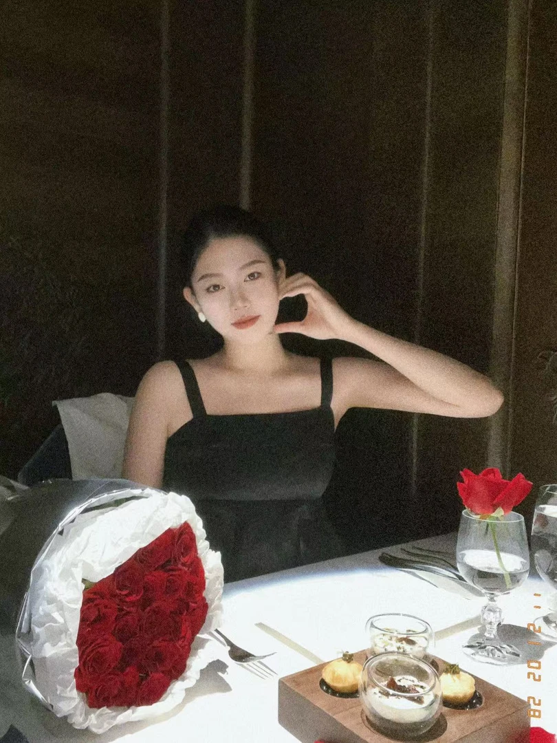 【TT盲盒】JCD新款时尚百搭真皮宠粉女士包包