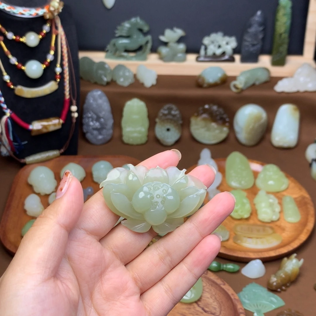 和田玉未镶嵌挂件