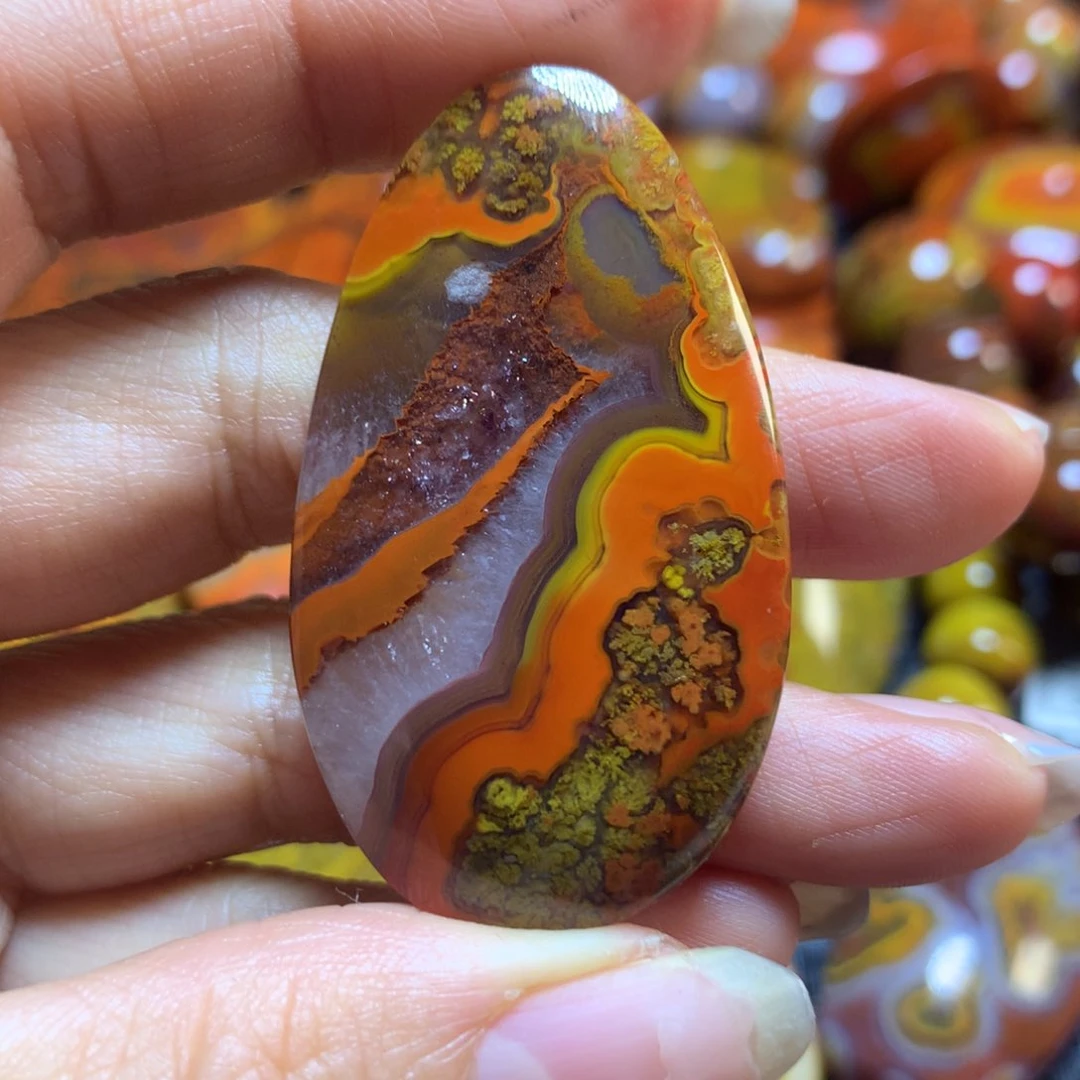 玛瑙/玉髓战国红吊坠未镶嵌