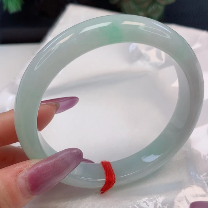 翡翠手镯未镶嵌Q***a60圈