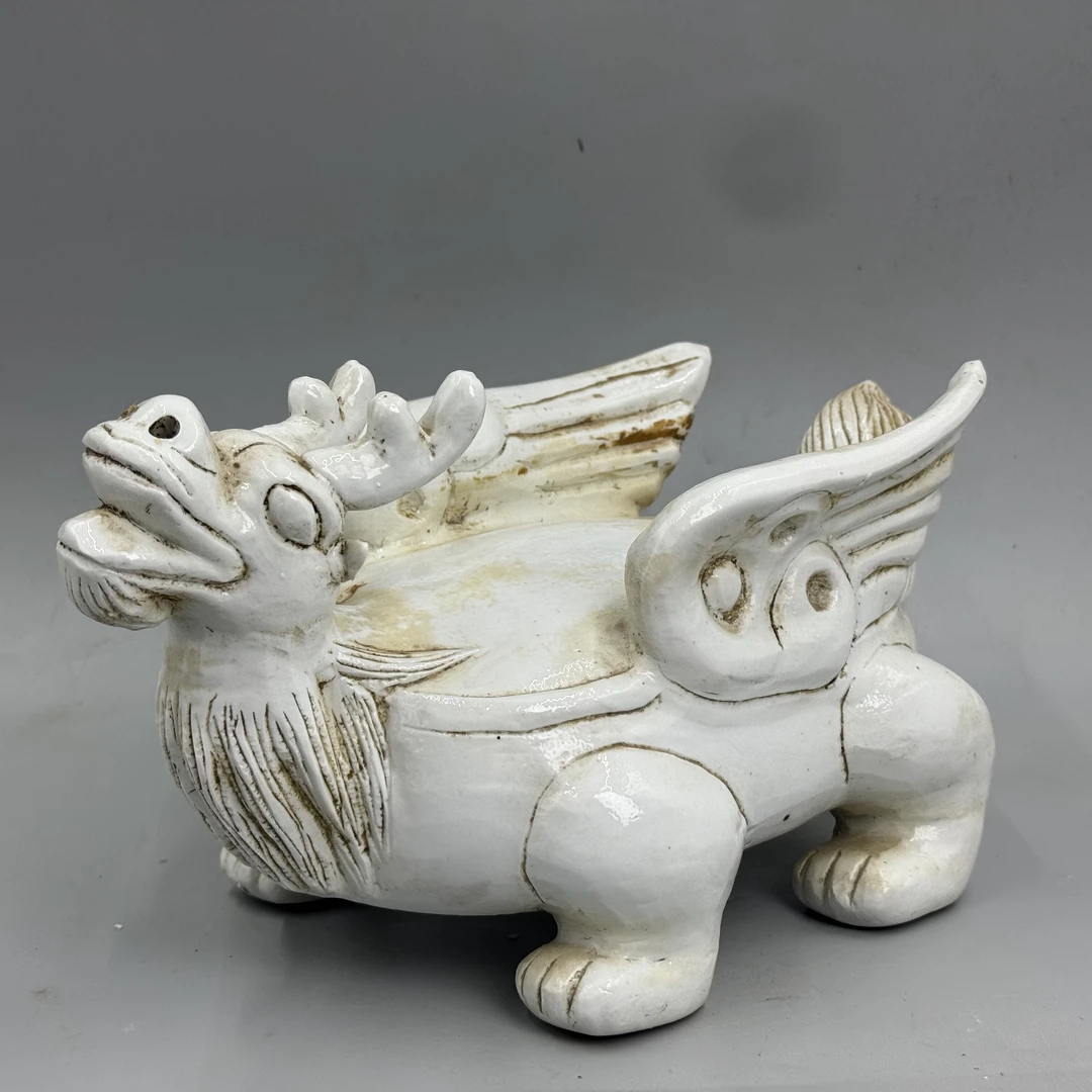 德化白瓷瑞兽瓷雕