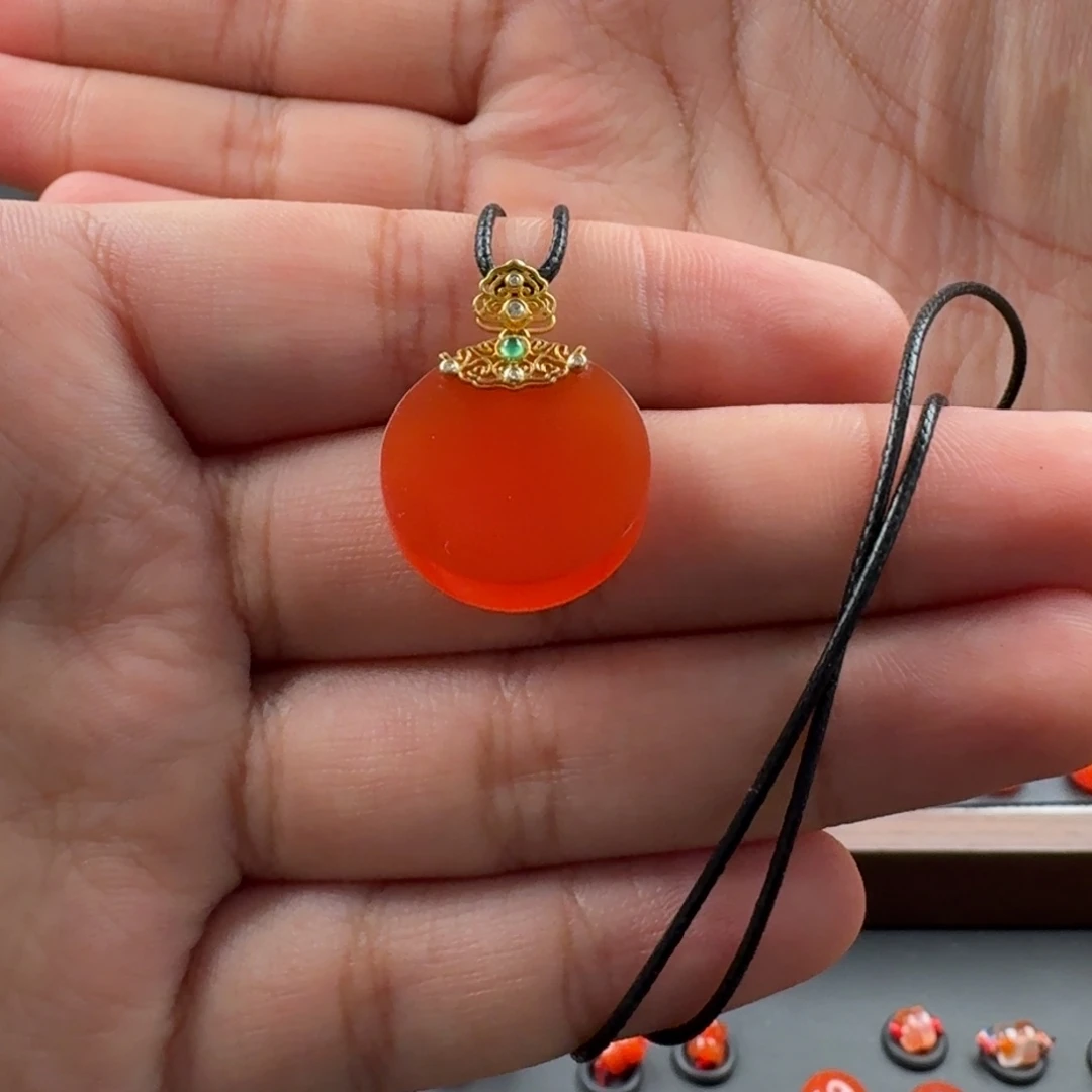 南红玛瑙未镶嵌圆牌吊坠18.8mm