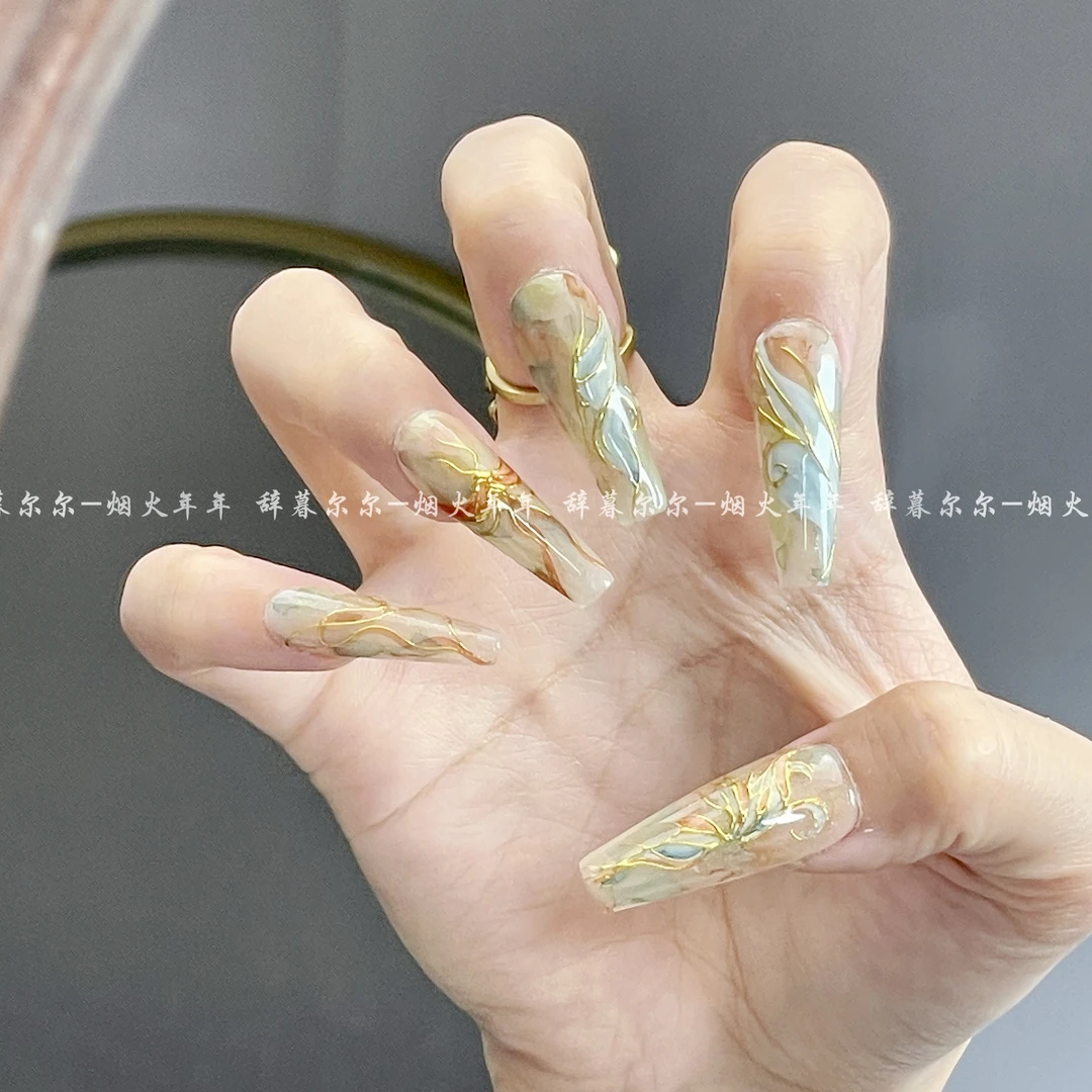 【穆夏】年年｜新中式温柔显白绿意立体不规则金色线条可拆卸