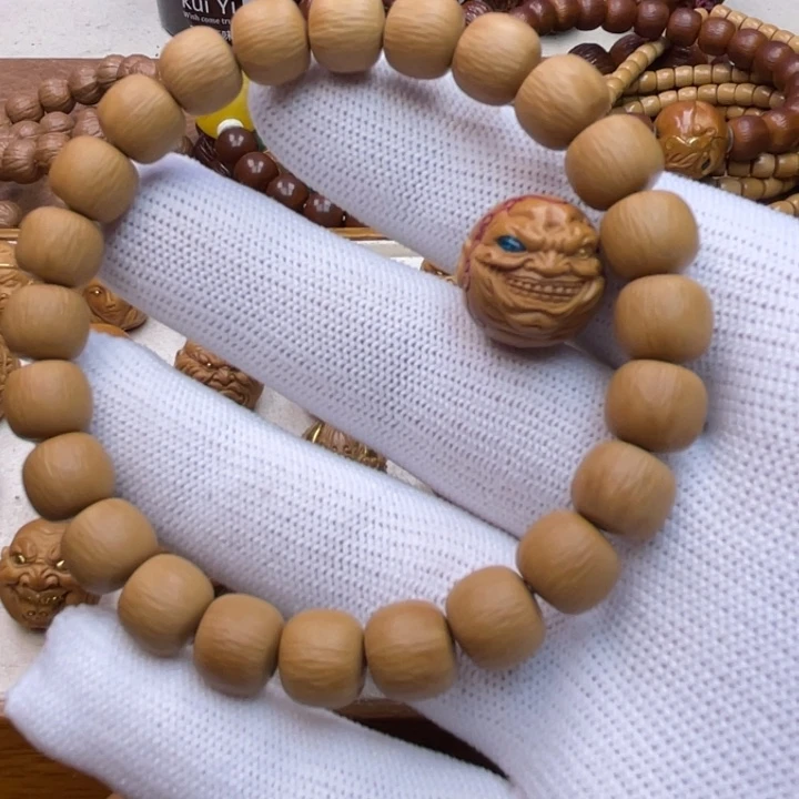 猴头核桃手串刚*福利山峦➕金花佛爷