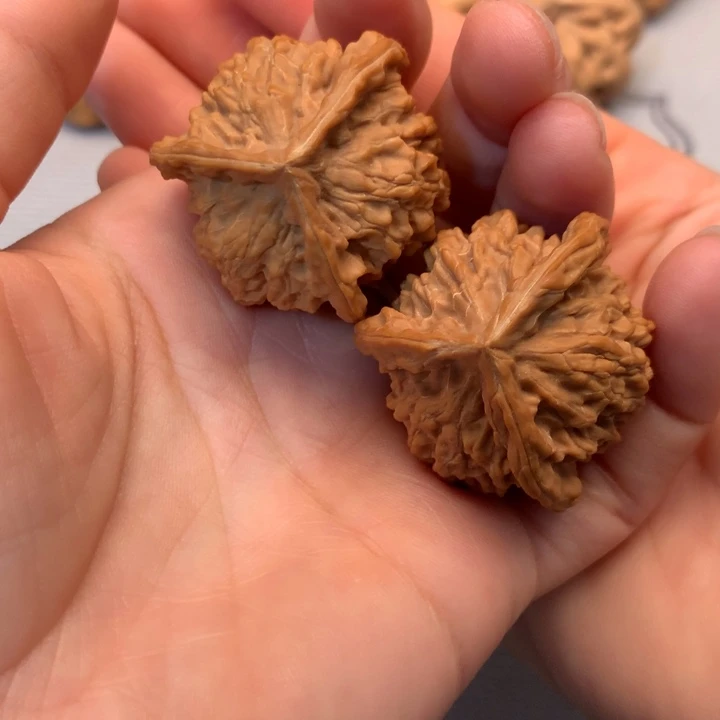 文玩核桃把件全品盘山三棱