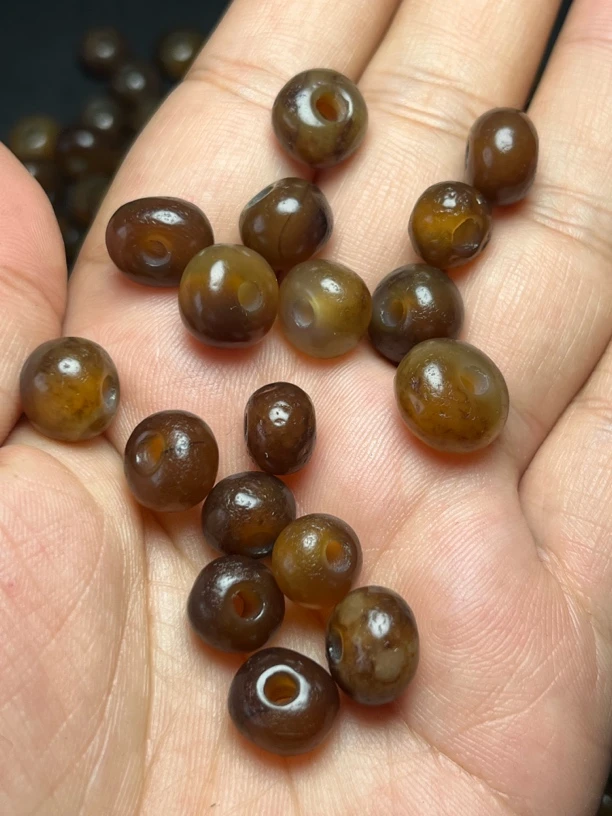 10mm左右尺寸老糖色算盘珠随机发1颗包邮