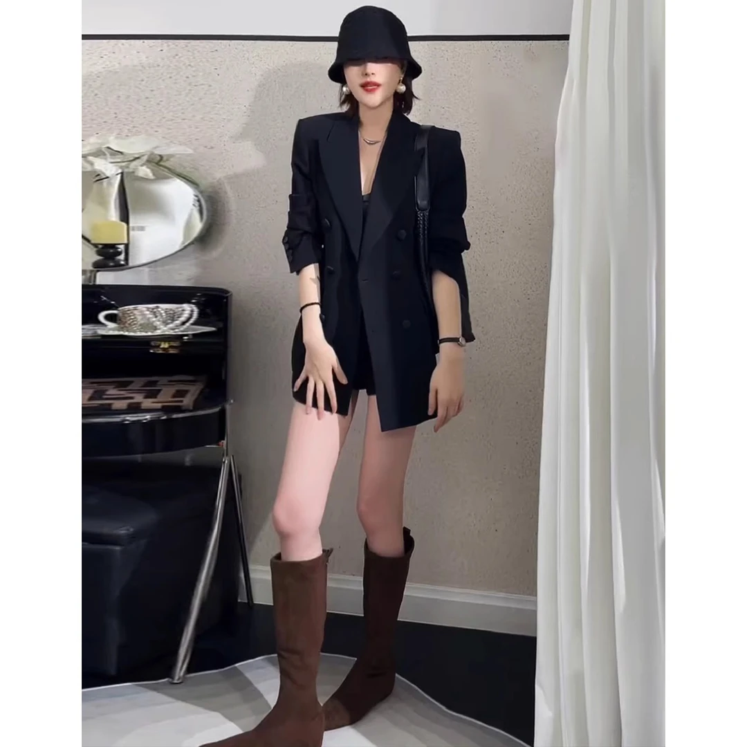 大码高级感西装外套女2025秋气质设计感修身显瘦胖mm韩版休闲西服