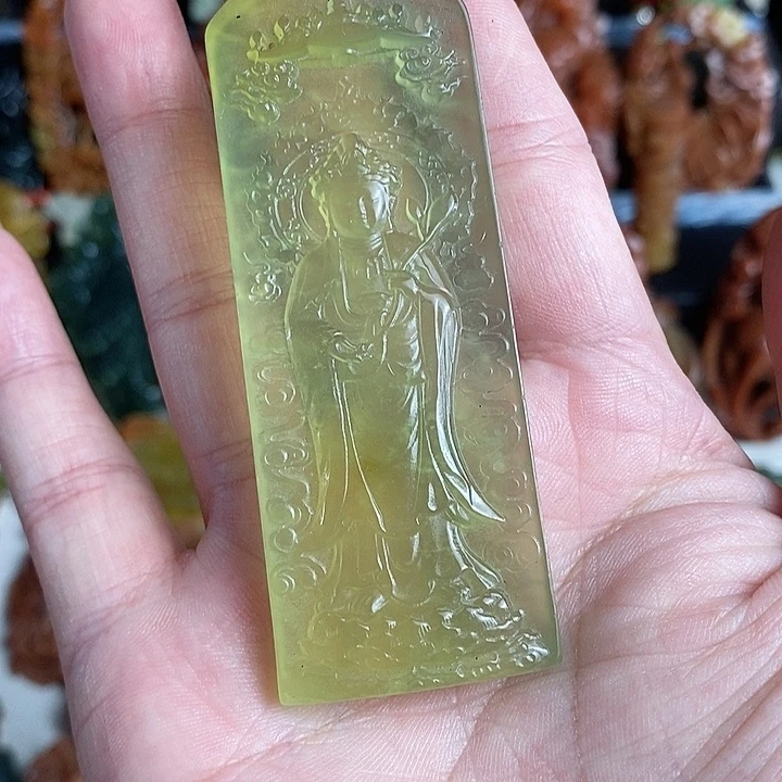 未镶嵌蛇纹石玉颈饰