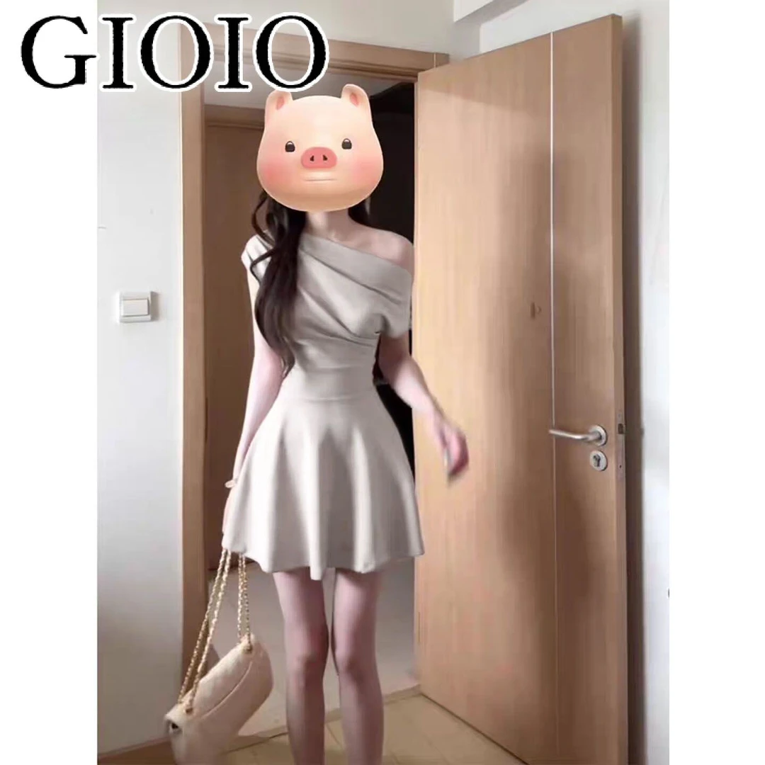 GIOIO度假造型收腰必显瘦连衣裙夏日风格时髦女款2025无袖荡领挂