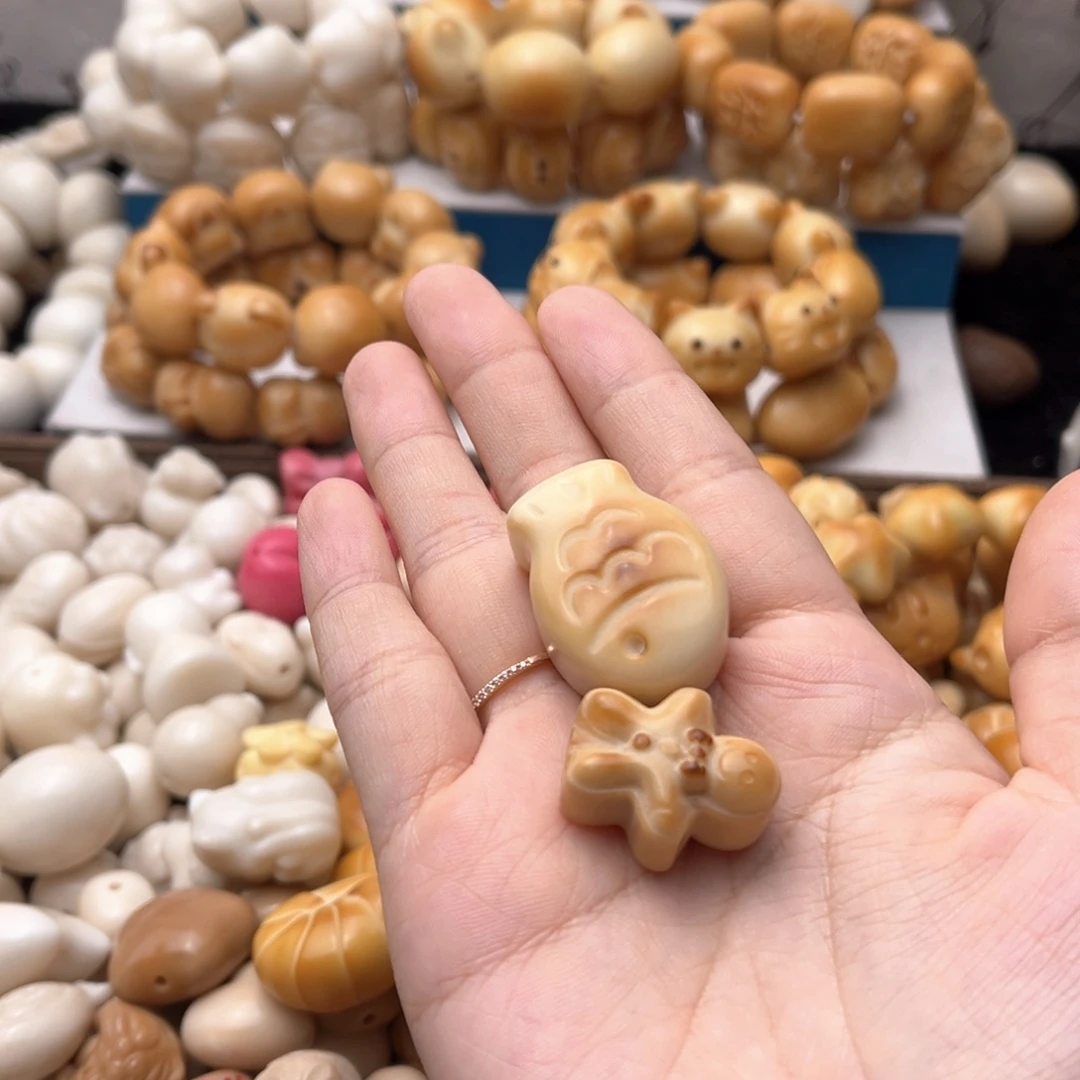 嘟***噜吊坠菩提根/象牙果