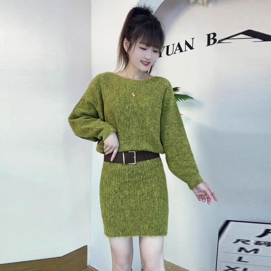 毛衣连衣裙女2025秋季新款时髦洋气中长款收腰显瘦气质针织包臀裙