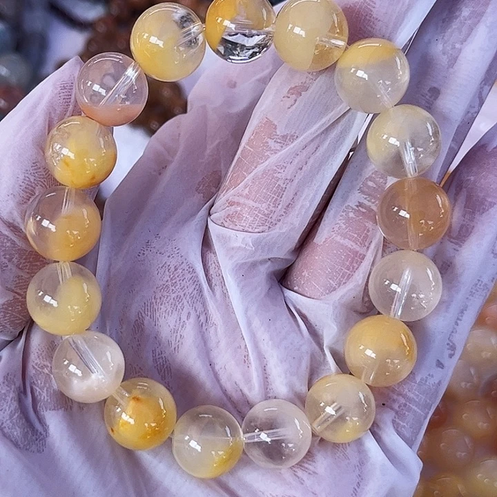 水晶手链未镶嵌?**?水晶