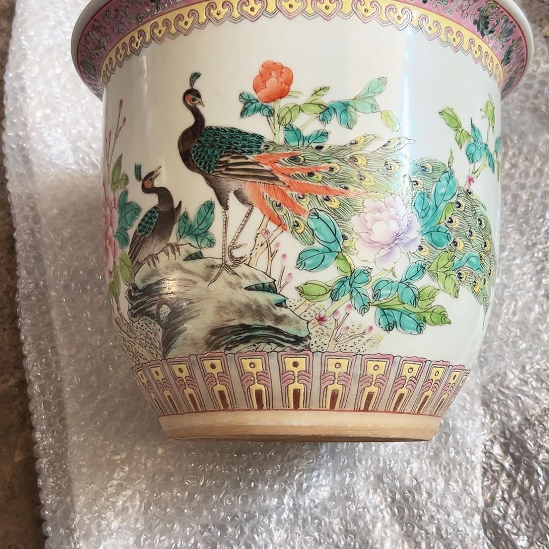 王***学花器粉彩花鸟陶瓷花器