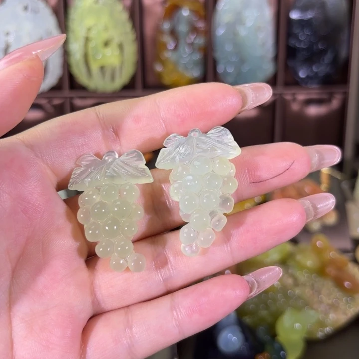 蛇纹石玉合金颈饰