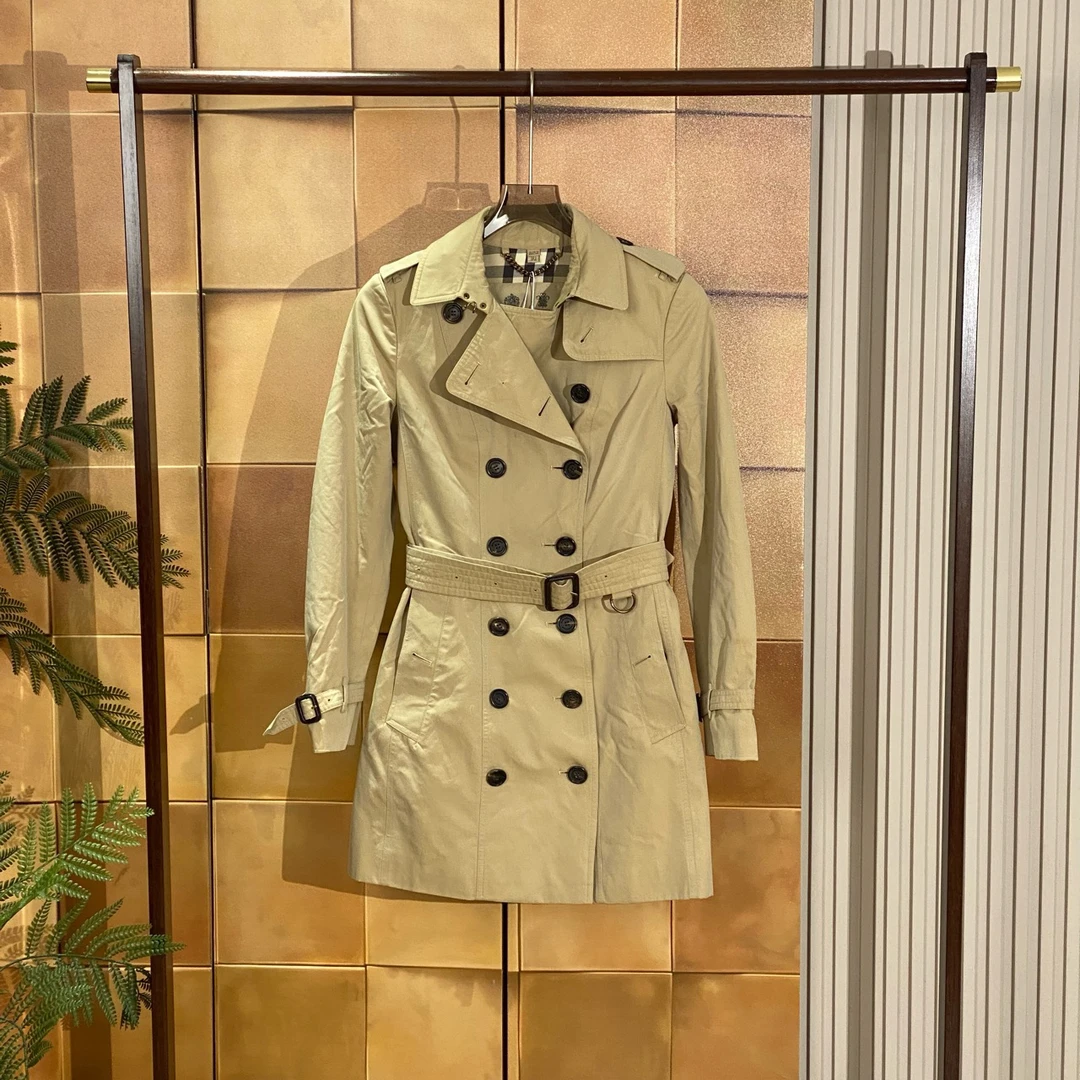 Burberry双皇冠卡其色双排扣风衣/uk6码/99新/26536