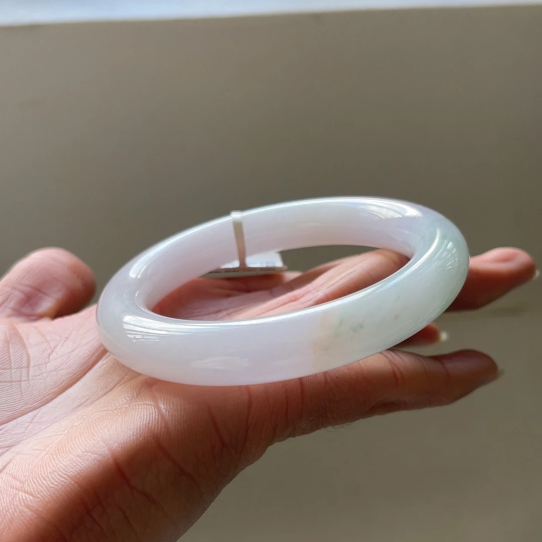 翡翠未镶嵌手镯57.4圈三天鉴赏期（有瑕）