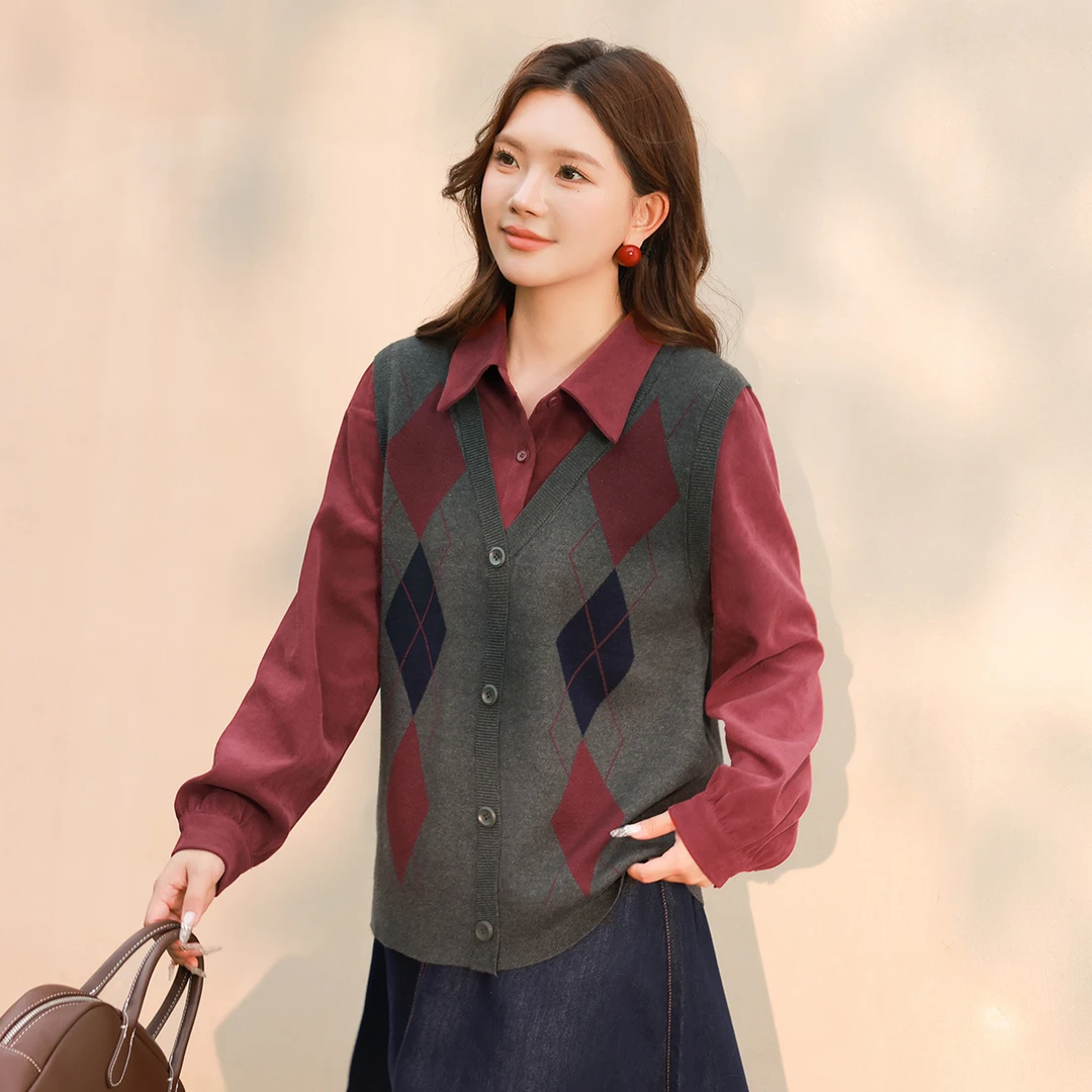 【28支高弹仿兔绒纱】MsShe大码女装假两件毛衣马甲衬衫S~M2409166