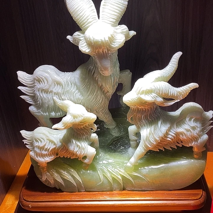 蛇纹石玉（覆膜）合金珠宝奇石