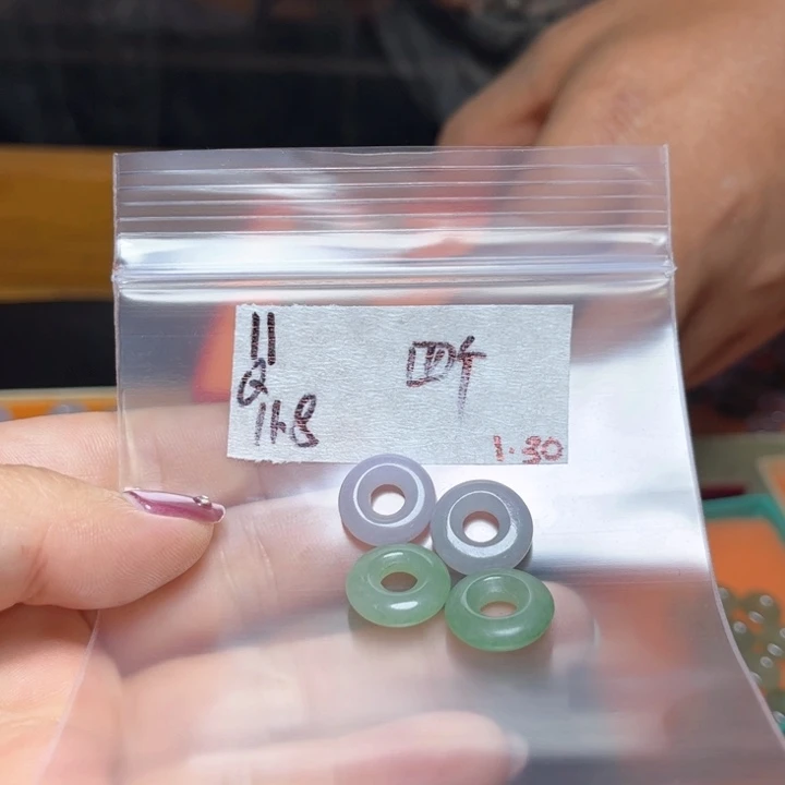 定制翡翠未镶嵌不