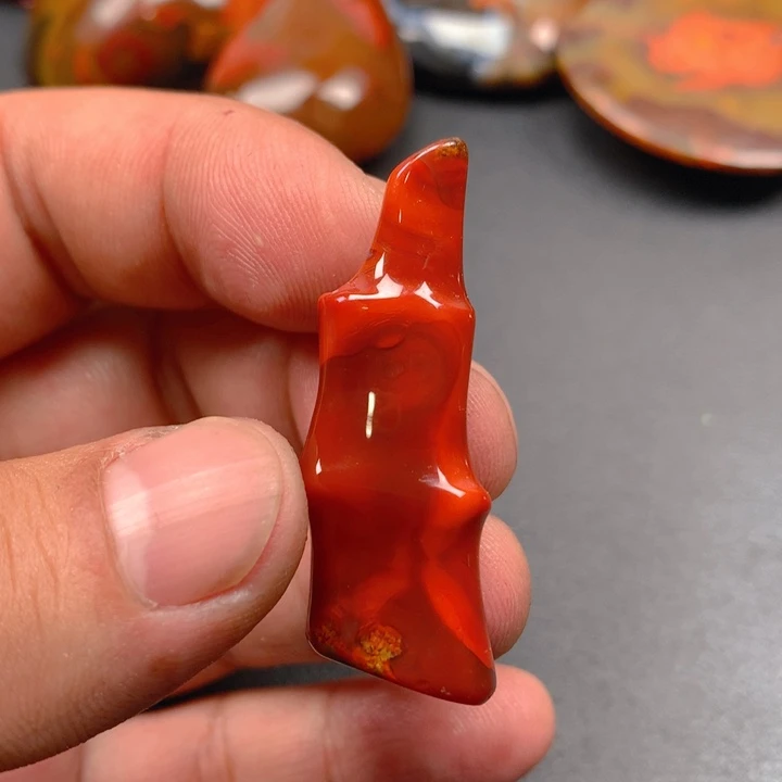 玛瑙/玉髓颈饰未镶嵌云*
