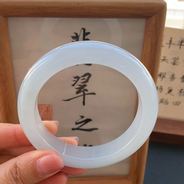 翡翠手镯未镶嵌翡翠手镯55