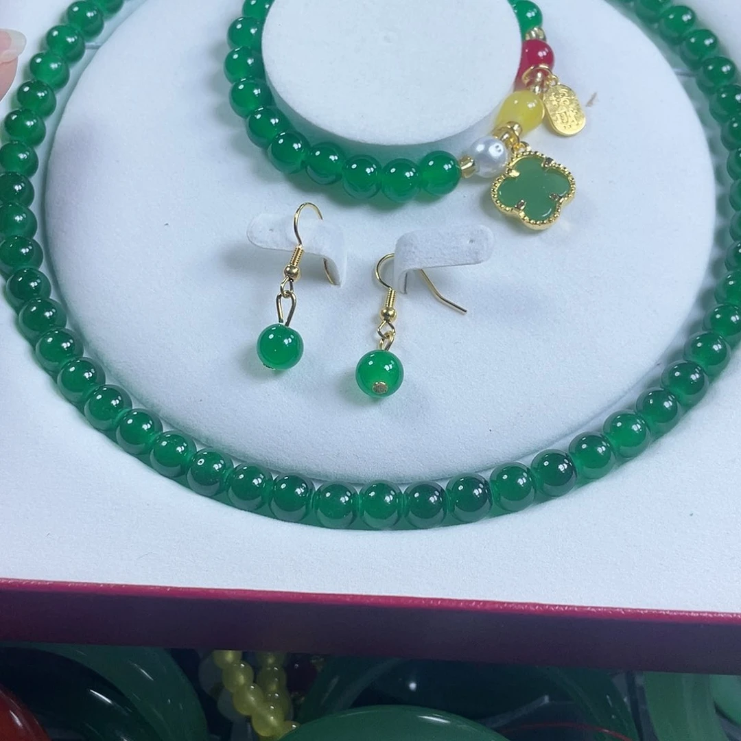 【闪购商品】石英质玉手镯未镶嵌