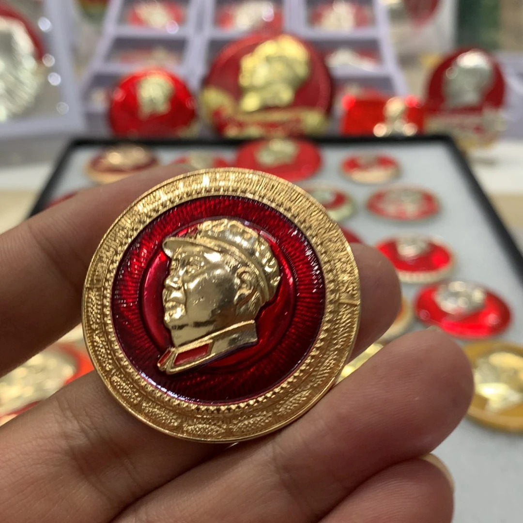 铝上海警备世界人民心中的红太阳
